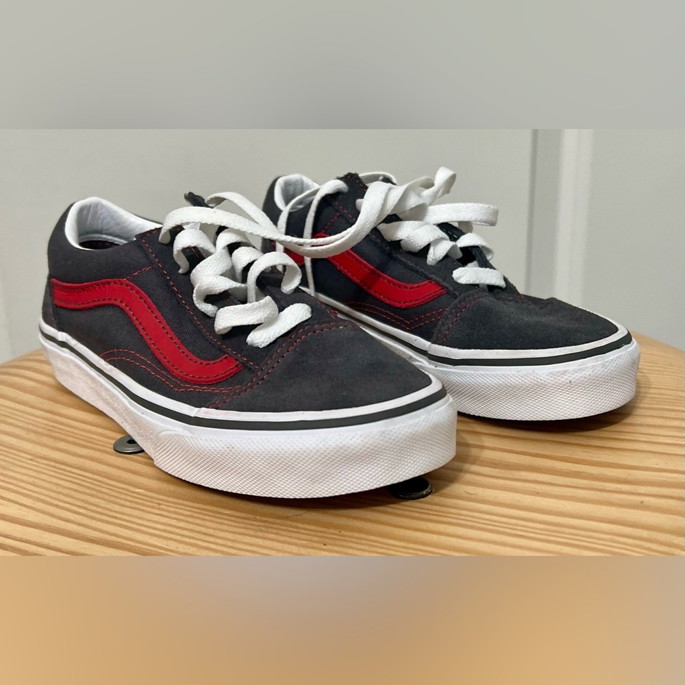 Vans Old Skool Grey (Asphalt) and Red youth shoes Sz 1